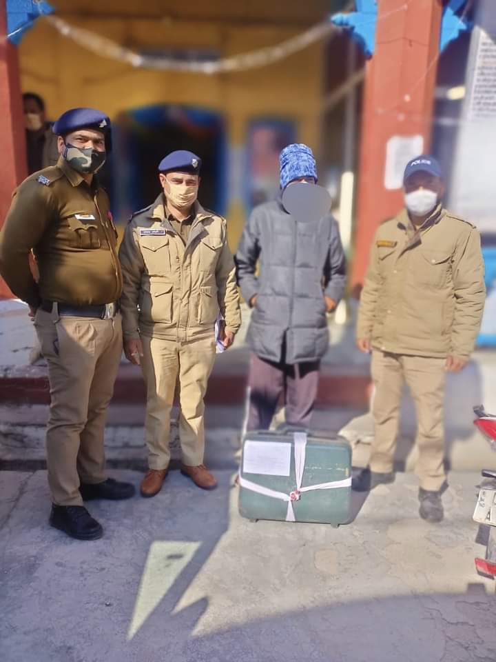 Almora – 24 घंटों के भीतर चोरी के माल सहित  व्यक्ति को पुलिस ने किया गिरफ्तार