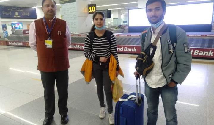 यूक्रेन से लौटे उत्तराखंड के तीन छात्र, दिल्ली में स्वागत, कुछ उत्तराखंड के नागरिकों कि आज  वापसी