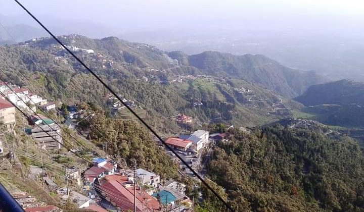 Uttarakhand- तापमान गिरने पर पर्यटको से गुलजार हुई मसूरी…… नैनीताल में घटे पर्यटक