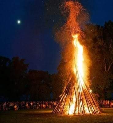 राज्य में धूमधाम से हुआ होलिका दहन…….. राज्यपाल गुरमीत सिंह ने भी होलिका दहन के समय मांगी प्रदेश की सुख समृद्धि