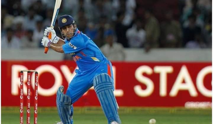 आईपीएल:-आखरी ओवर में सबसे अधिक छक्के…… जानिए किसके नाम है यह रिकॉर्ड दर्ज है