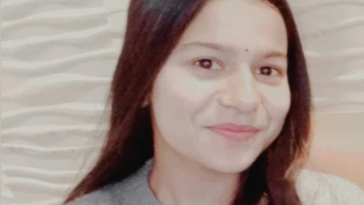 पढ़े ‘समाज के दो पहलु में नारी’ पर एसएसजे केंपस अल्मोड़ा की छात्रा निशा की स्वरचित कविता