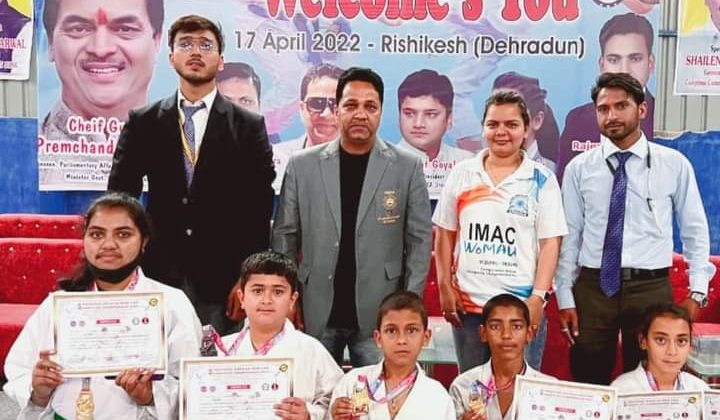 सफलता :- कराटे में अल्मोड़ा को ३ स्वर्ण पदक, पढ़ें पूरी खबर