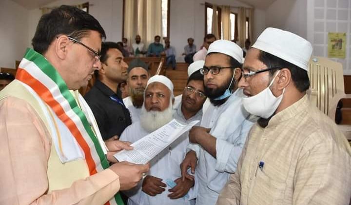 मुख्य सेवक सदन में सजा धामी का दरबार, सुनी जन समस्याएं