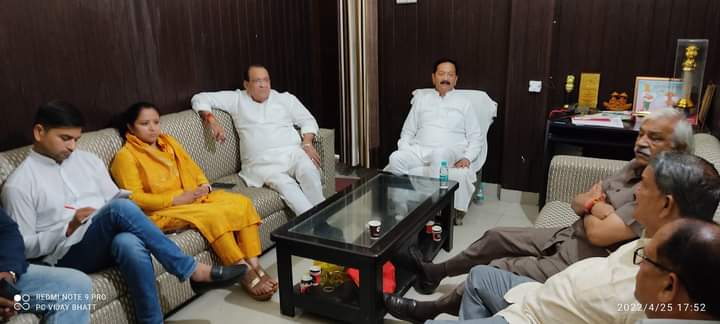 चंपावत उपचुनाव :- कांग्रेस में भी शुरू हुआ बैठकों का दौर, प्रत्याशी को लेकर मंथन