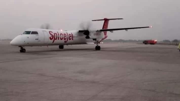 बड़ी खबर -: पटना से दिल्ली जा रही स्पाइसजेट के विमान में लगी आग, 185 यात्री सवार