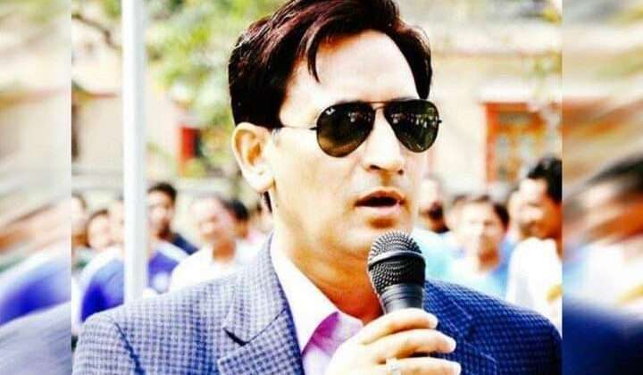 कुमाऊं कमिश्नर दीपक रावत तक पहुंचा मामला तो निजी स्कूल ने दी छात्र को टीसी, पढ़ें पूरी खबर