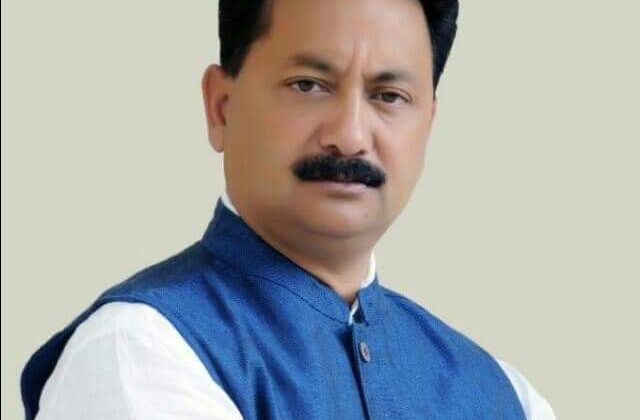 Uttarakhand-पूर्व सीएम हरीश रावत और प्रीतम सिंह के वार- पलटवार पर कांग्रेस प्रदेश अध्यक्ष करन माहरा ने दी यह नसीहत