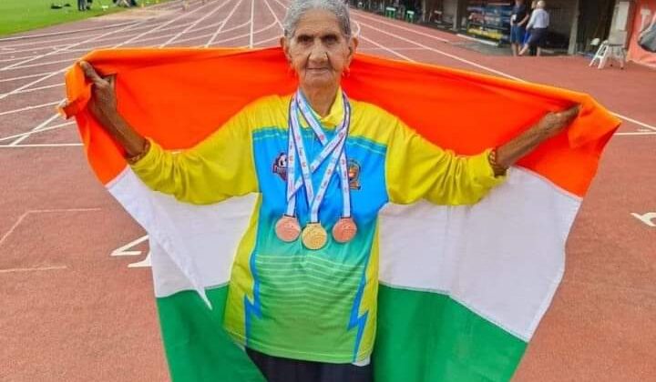 94 वर्षीय हरियाणवी दादी ने देश के लिए जीता गोल्ड…. एयरपोर्ट पर किया गया भव्य स्वागत