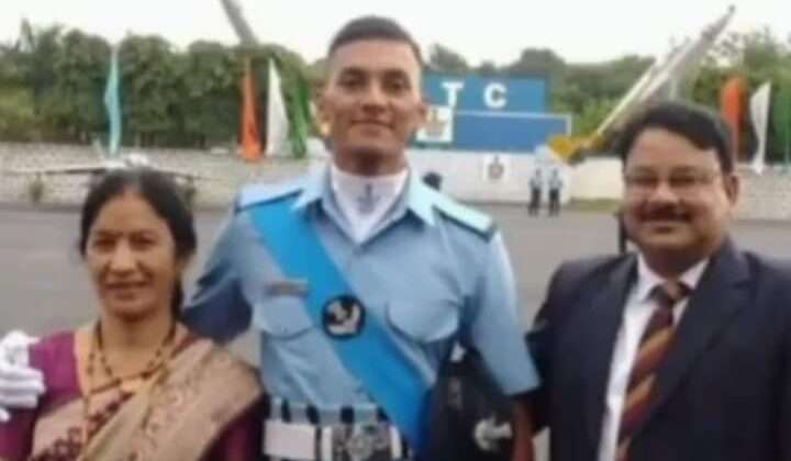 बागेश्वर के दीपक परिहार बने फ्लाइंग ऑफिसर, पिता और दादा ने भी पहनी है सेना की वर्दी