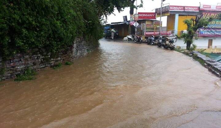 आज से अगले तीन दिन तक कुमाऊं के इन जिलों में भारी बारिश का अनुमान