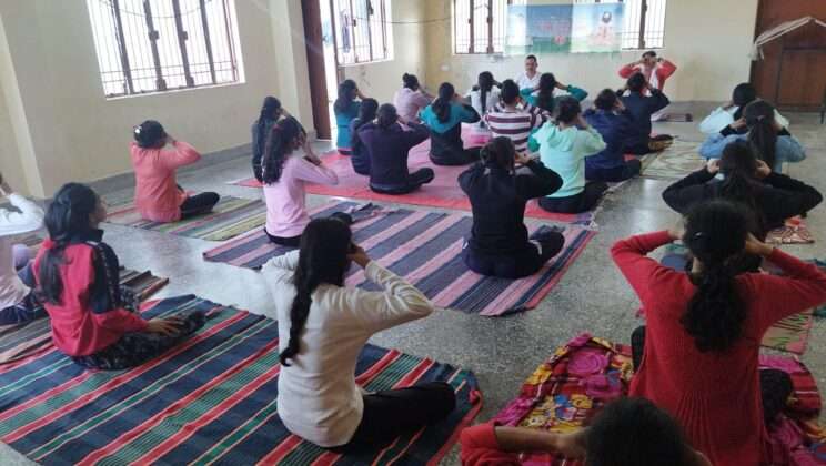 Almora -: पांच दिवसीय योग शिविर का समापन, पढ़ें पूरी खबर