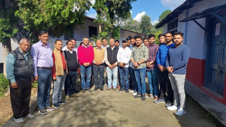 अल्मोड़ा:- स्थानीय नेशनल इंटर कॉलेज रानीखेत में चुनी गई प्रबंध समिति