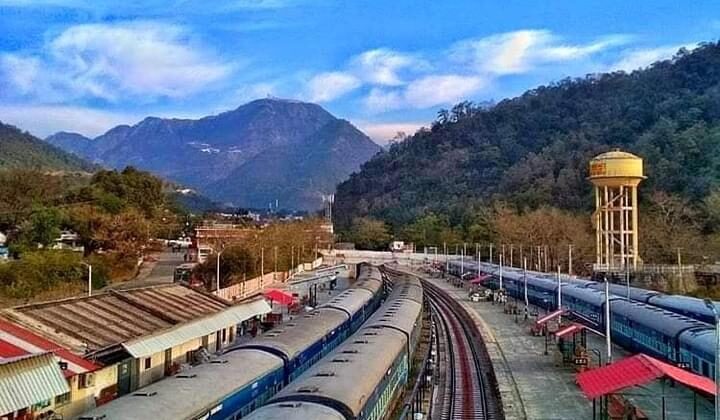 नई दिल्ली:-देश में इसी वर्षों से चलेंगी हाइड्रोजन ट्रेनें- रेल मंत्री अश्विनी वैष्णव