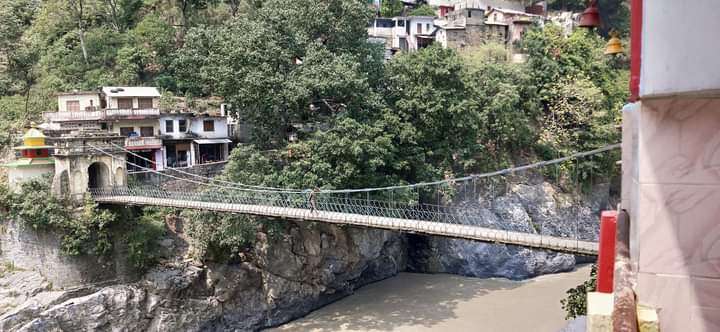 Uttarakhand- नेपाल की तरफ से हुए पथराव के बाद बंद हुआ अंतरराष्ट्रीय पुल