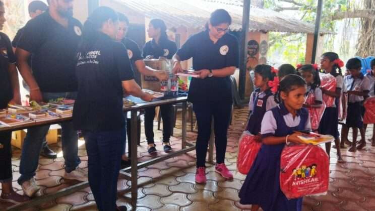 देवभूमि लोक कला उदगम चैरिटेबल ट्रस्ट एवं लिटिल एंजल फाऊंडेशन ने आदिवासी एवं जरुरतमंद बच्चों की पढ़ाई में मदद
