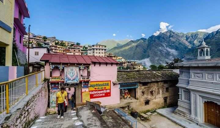 Uttrakhand- शंकराचार्य द्वारा आठवीं सदी में स्थापित ज्योतिर्मठ की चौड़ी हुई दरारे….. बन सकता है यह प्लान