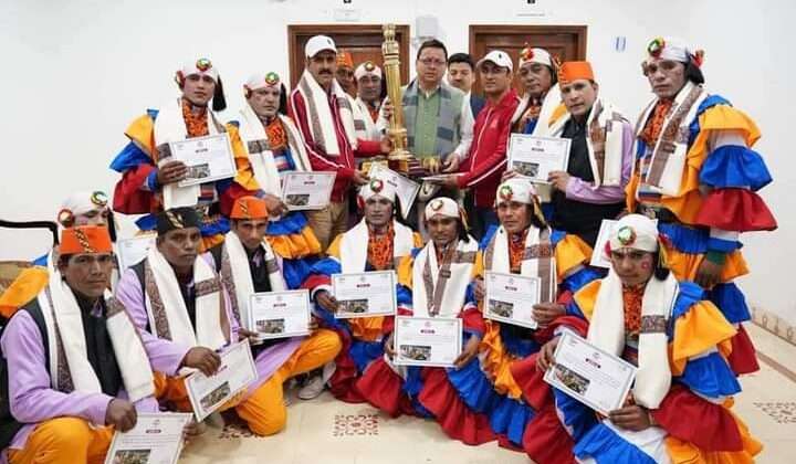 उत्तराखंड -: मानसखंड झांकी के हर कलाकार को 50-50 हजार देने की घोषणा