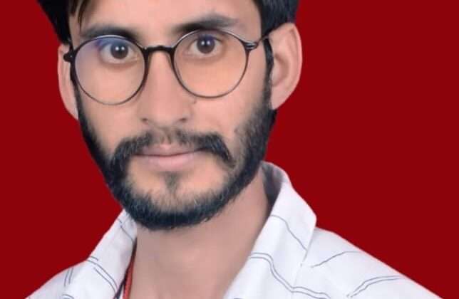 अल्मोड़ा:- राज्य की भर्ती परीक्षाओं में हो रही गड़बड़ी को लेकर एनएसयूआई के राष्ट्रीय संयोजक ने भाजपा पर साधा निशाना