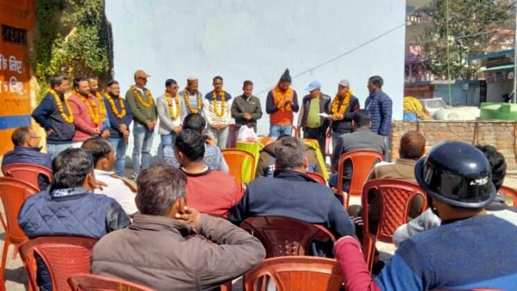 अल्मोड़ा :- नवनियुक्त मंडल पदाधिकारियों का दुगालखोला में भव्य स्वागत, अध्यक्ष प्रेम लटवाल ने दी शुभकामनाएं