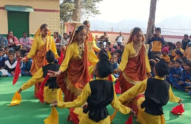 अल्मोड़ा: – धौलछीना के बी.आर.सी. में ब्लॉक स्तरीय ‘सपनों की उड़ान’ प्रतियोगिता का आयोजन, 100 से अधिक प्रतिभागियों ने किया प्रतिभाग