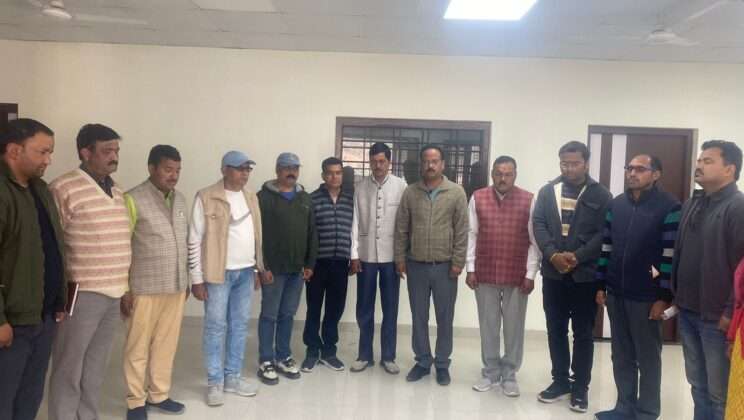 युवा कार्यकर्ता पंकज मेहता के निधन पर भाजपा कार्यकर्ताओं ने पार्टी कार्यालय में आयोजित की शोक सभा