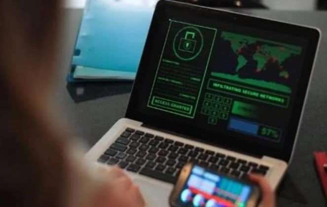 ब्रेकिंग न्यूज़ -: देशभर के युवाओं से सरकारी नौकरी के नाम पर ठगी करने वाले गिरोह का भंडाफोड़