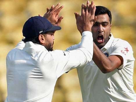 आईसीसी ने जारी की रैंकिंग -: इंग्लैंड के एंडरसन को पीछे छोड़कर अश्विन विश्व के नंबर एक  गेंदबाज