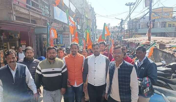 नकल विरोधी कानून बनाने के लिए युवा मोर्चा ने जताया मुख्यमंत्री का आभार, निकाली पदयात्रा