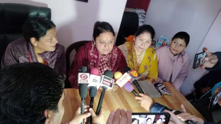 Uttarakhand गैरसैंण में कांग्रेस विधायकों की टिप्पणी पर मातृशक्ति ने व्यक्त किया आक्रोश…… कहीं यह बातें