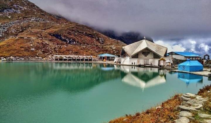 Uttarakhand-इस दिन खुलेंगे हेमकुंड साहिब के कपाट……. इन तीर्थयात्रियों पर लगेगी रोक