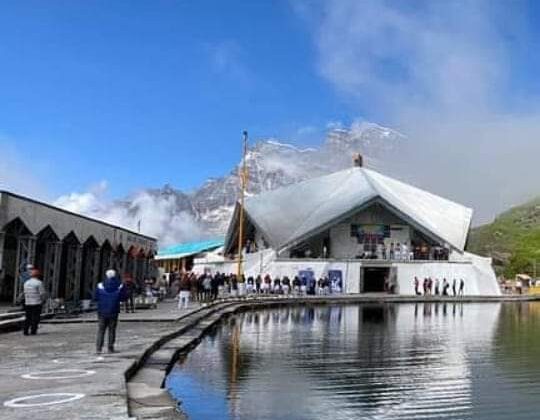 Uttarakhand- राज्य में इस दिन खोले जाएंगे हेमकुंड साहिब के कपाट
