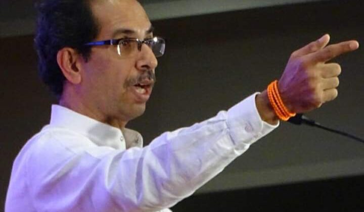 शिवसेना विवाद पर उद्धव ठाकरे को सुप्रीम कोर्ट से राहत, पढ़ें पूरी खबर