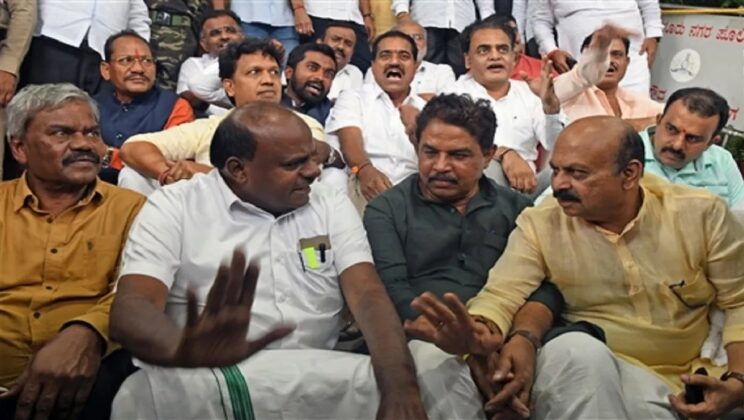 कर्नाटक में पूर्व CM बोम्मई पुलिस हिरासत में, BJP ने कहा- विपक्ष की आवाज को दबाने में जुटी सिद्दरमैया सरकार