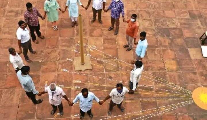 Zero Shadow Day -: एक ऐसा वक्त जिस दिन साया भी छोड़ देगा आपका साथ, अगस्त में इस दिन नहीं दिखेगी परछाई