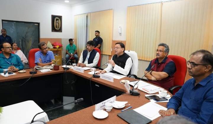 मुख्यमंत्री धामी ने वैज्ञानिकों को किया सम्मानित, कहीं यह बात…..