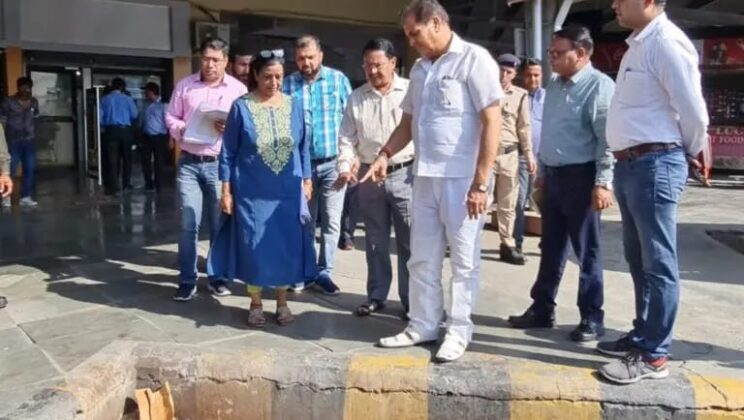 कैबिनेट मंत्री प्रेमचंद अग्रवाल ने आईएसबीटी में मारा छापा, अधिकारियों की लगाई क्लास