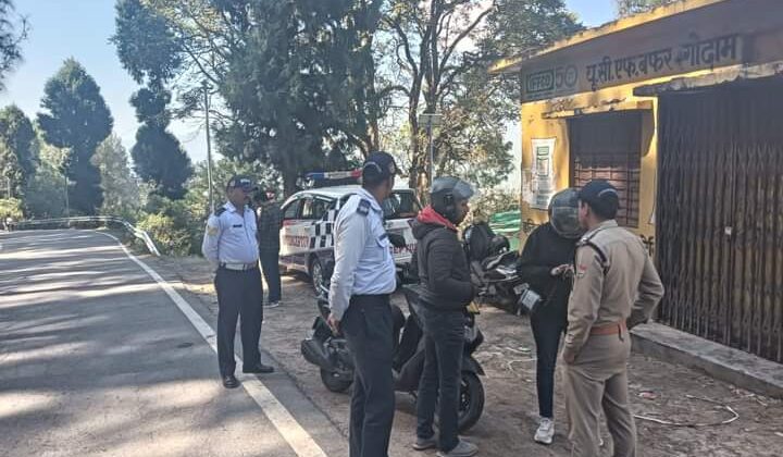 अल्मोड़ा -: आगामी दशहरा व दीपावली पर्व को लेकर अलर्ट मोड में अल्मोड़ा पुलिस