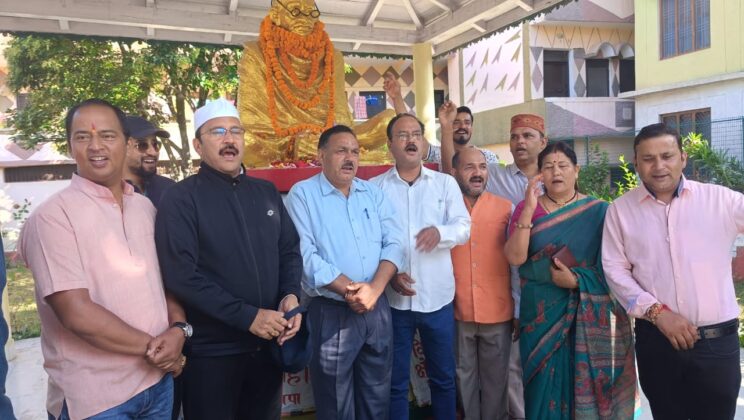 अल्मोड़ा:- जिले में भारतीय जनता पार्टी के कार्यकर्ताओं ने धूमधाम से मनाई गांधी जयंती