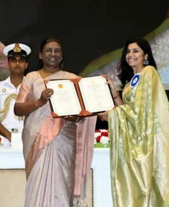 टिहरी की श्रृष्टि ने बनाई पलायन पर फिल्म, राष्ट्रपति ने दिया राष्ट्रीय फिल्म पुरस्कार