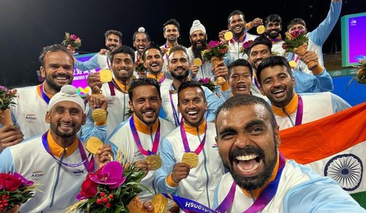 गौरवान्वित:- भारत ने हांगझू एशियाई खेलों में इतिहास रचते हुए 72 वर्षों में पहली बार पार किया 100 पदकों का आंकड़ा