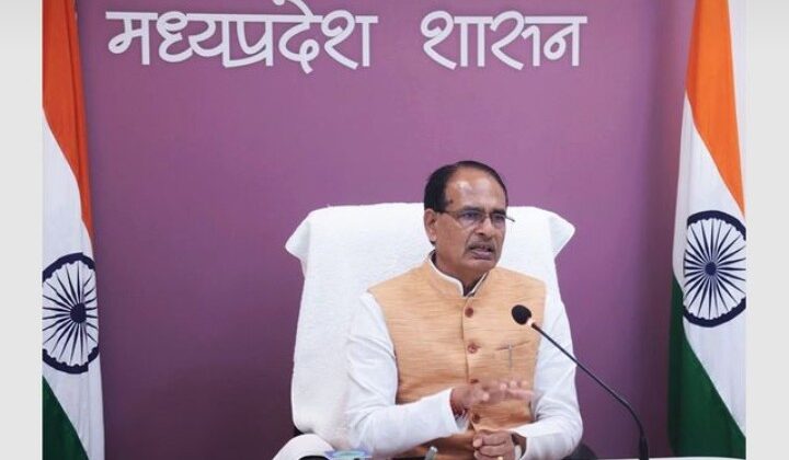 Uttarakhand-चुनाव की घोषणा के बाद देवभूमि पहुंचे शिवराज सिंह चौहान….. संत समाज का लिया आशीर्वाद