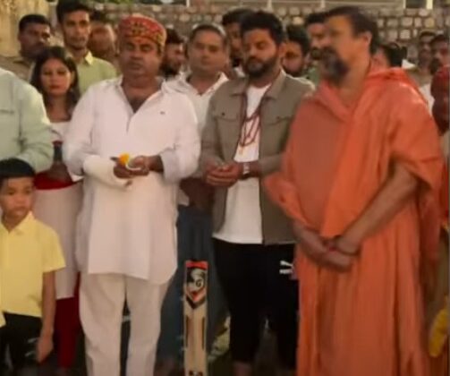 हरिद्वार:-सिद्धपीठ श्रीदक्षिण काली मंदिर पहुंचकर क्रिकेटर सुरेश रैना ने की पूजा- अर्चना….. विधायक उमेश कुमार भी रहे उपस्थित