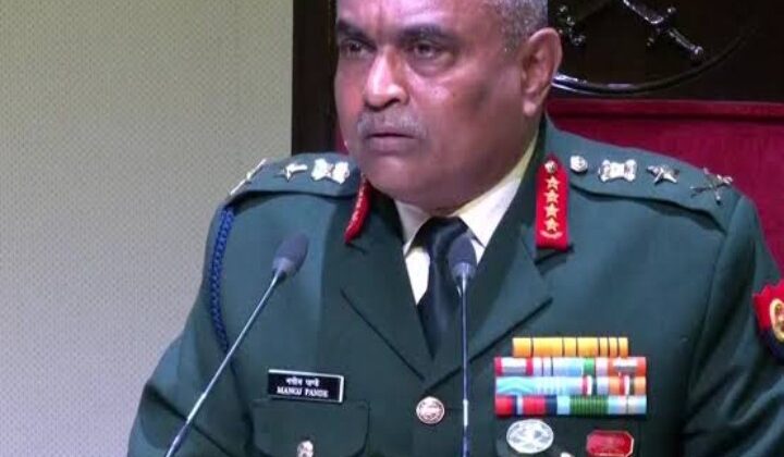 Almora- कुशल प्रशिक्षण ही होता है सेना की बुनियाद- थल सेनाध्यक्ष जनरल मनोज पांडे