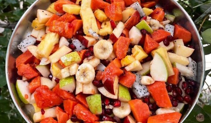 स्वास्थ्य संबंधी खबर:- सर्दियों में स्वस्थ रहने के लिए खाएं यह पांच प्रकार के फल….. जानिए लाभ