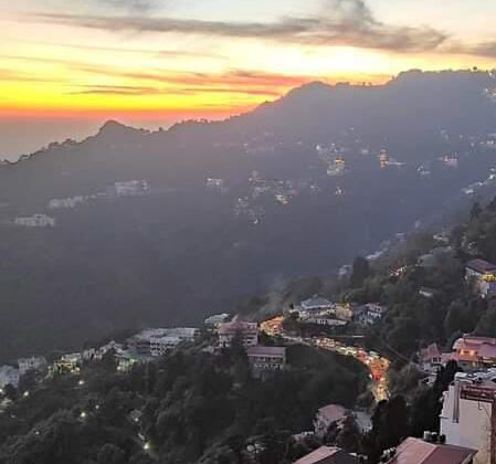 अल्मोड़ा:- जिले में बदलते मौसम के कारण बढ़ रही है बीमारियां….. डायरिया और पीलिया ने फैलाई दहशत