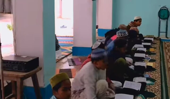 Uttarakhand:- राज्य के मदरसों में यूपी, बिहार से लाए जा रहे हैं बच्चे….. औचक निरीक्षण के दौरान हुआ खुलासा