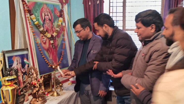 अल्मोड़ा:- योग विज्ञान विभाग, सोबन सिंह जीना विश्वविद्यालय द्वारा कैरियर परामर्श एवं योग विषय पर हुई कार्यशाला