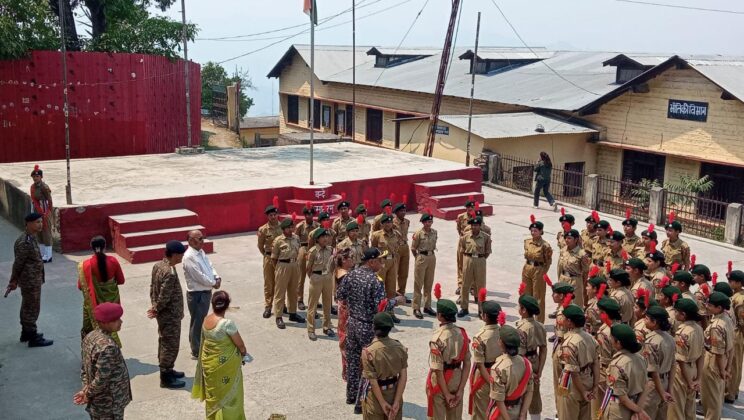 अल्मोड़ा:- ग्रुप कमांडर बल राजेश सिंह ने 24वीं छात्रा वाहिनी का निरीक्षण किया