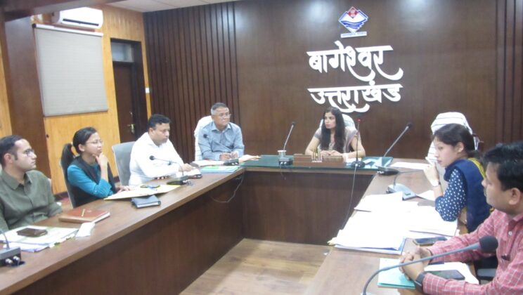 बागेश्वर:- मानसून काल में सम्भावित से निपटने की पूर्व तैयारी……जिलाधिकारी अनुराधा पाल ने अधिकारियों को दिये निर्देश